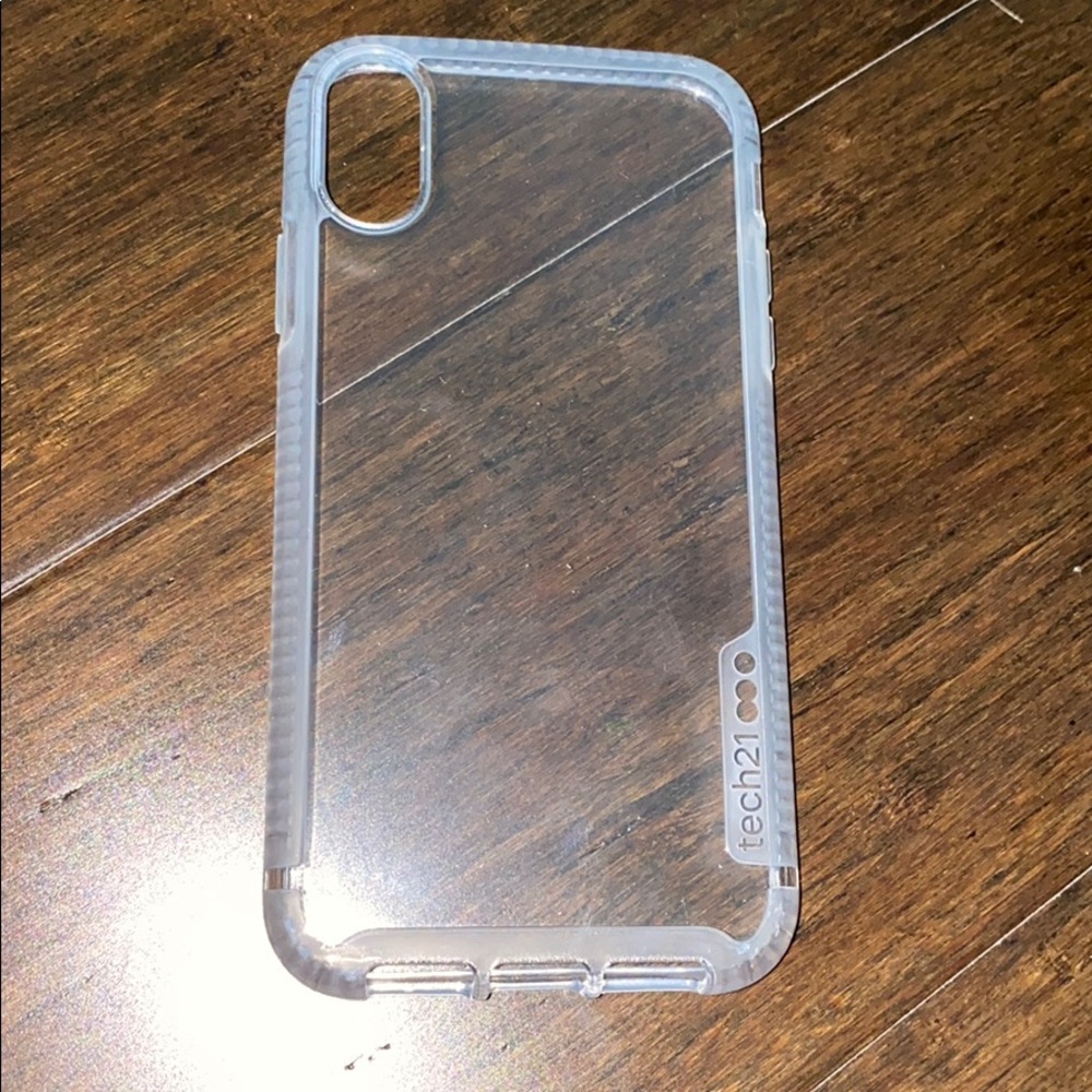 tech 21 iphone xr case (brand new)